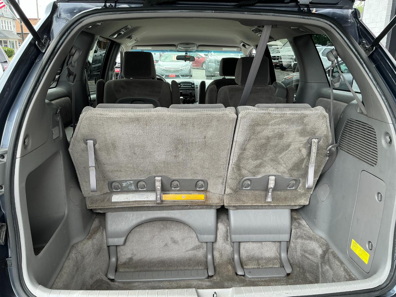 Toyota Sienna 5dr 7-Passenger Van LE FWD (Natl) 2007