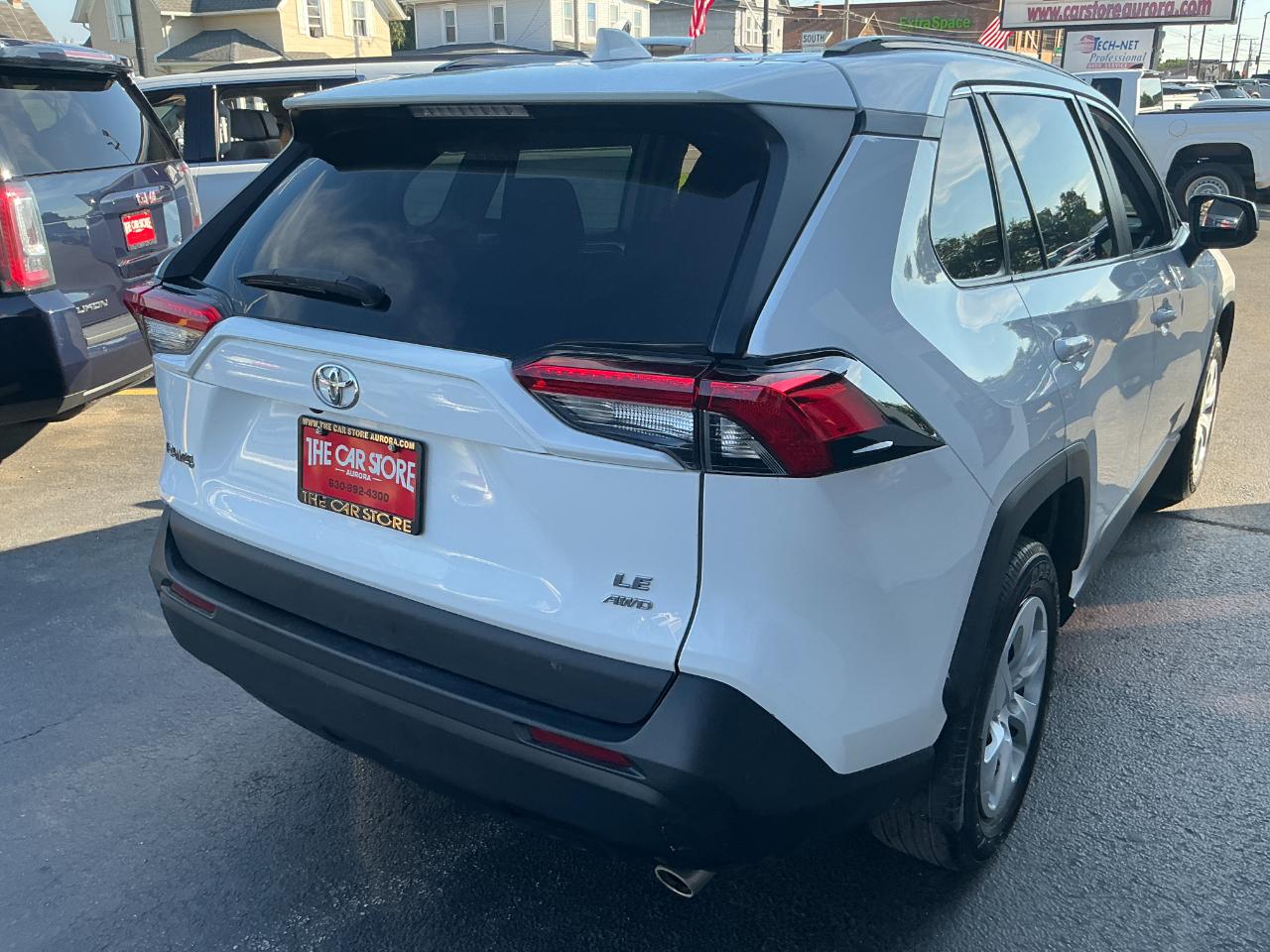 Toyota RAV4 LE AWD (Natl) 2021