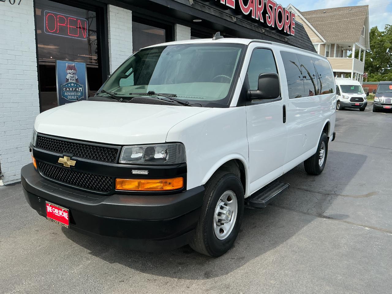 Chevrolet Express Passenger RWD 2500 135" LS 2023