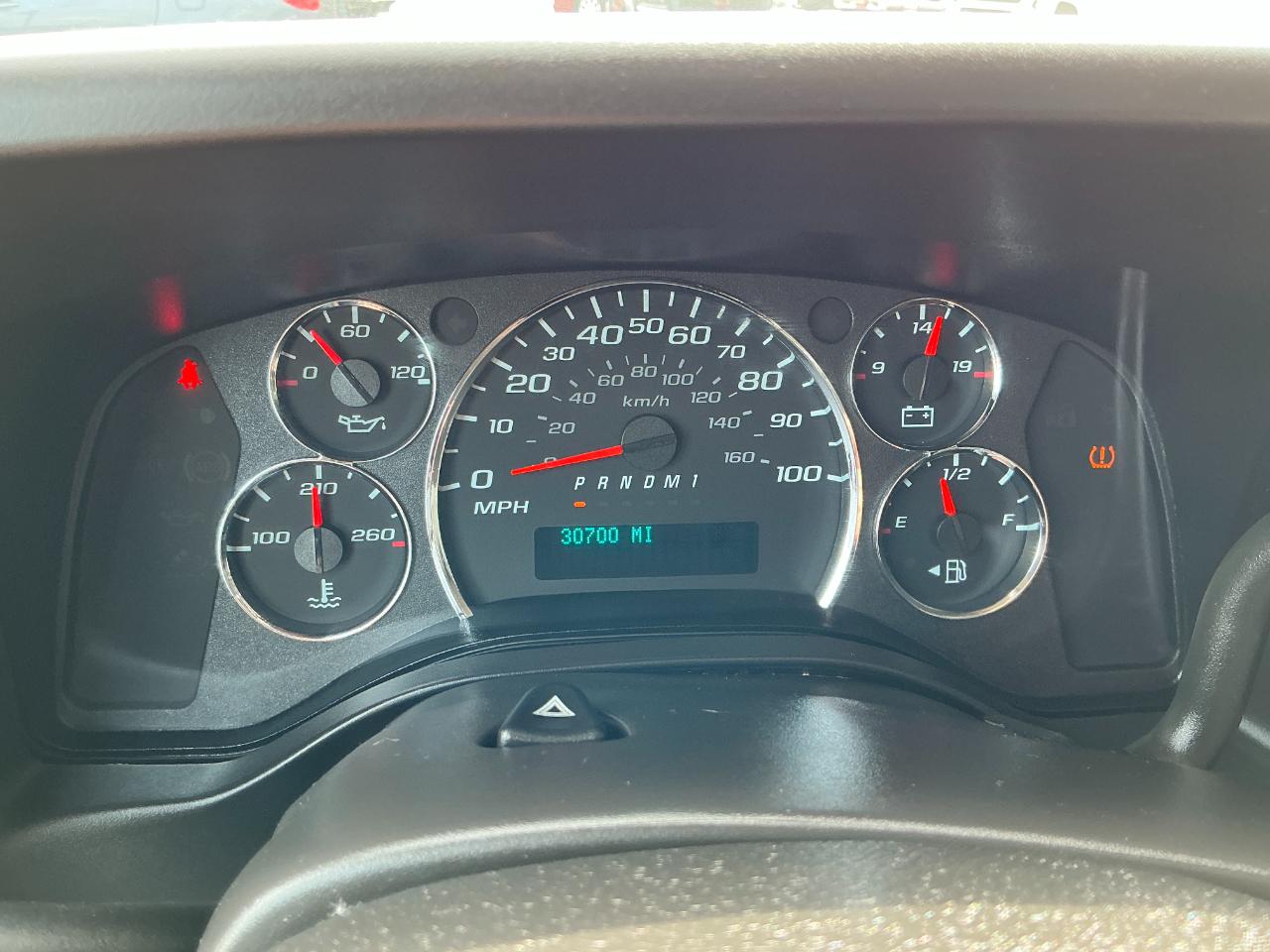 Chevrolet Express Passenger RWD 2500 135" LS 2023