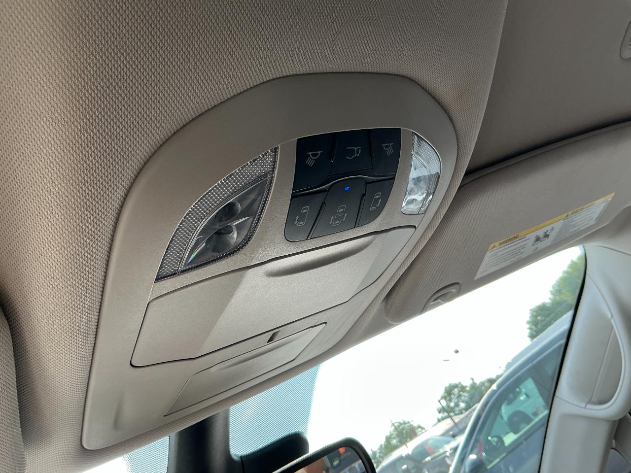 Chrysler Voyager LX FWD 2023