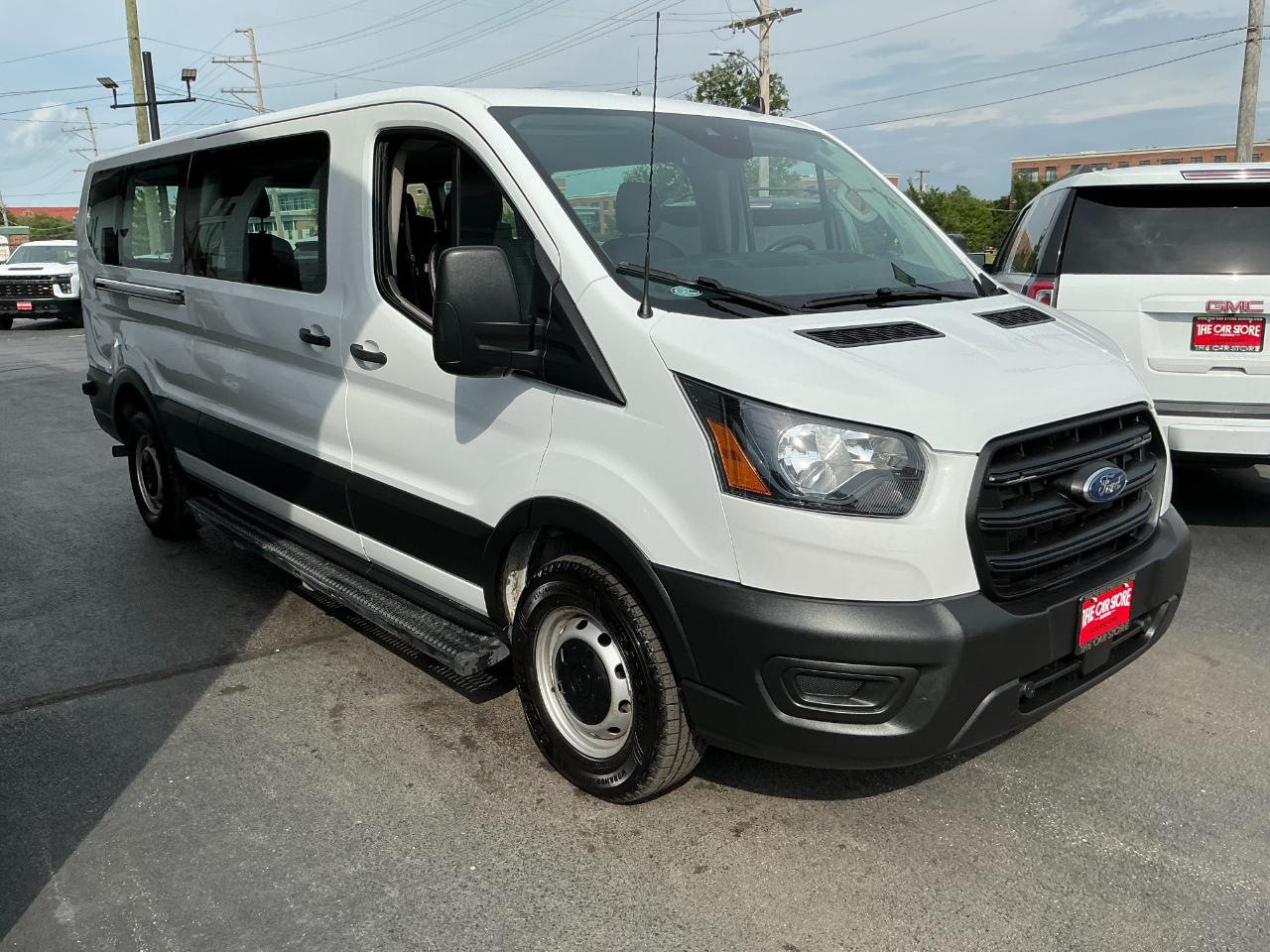 Ford Transit Passenger Wagon T-350 148" Low Roof XLT RWD 2020