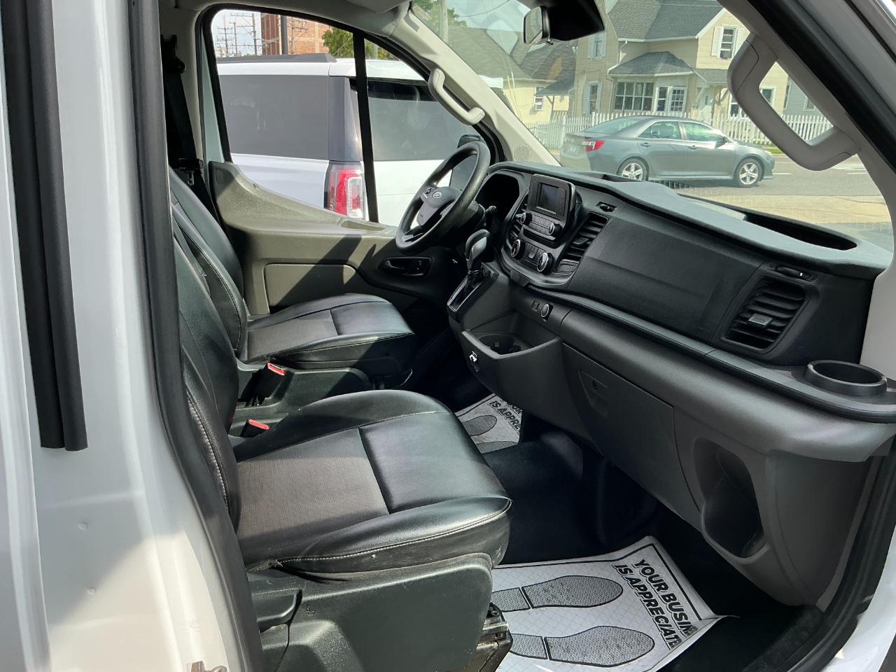 Ford Transit Passenger Wagon T-350 148" Low Roof XLT RWD 2020