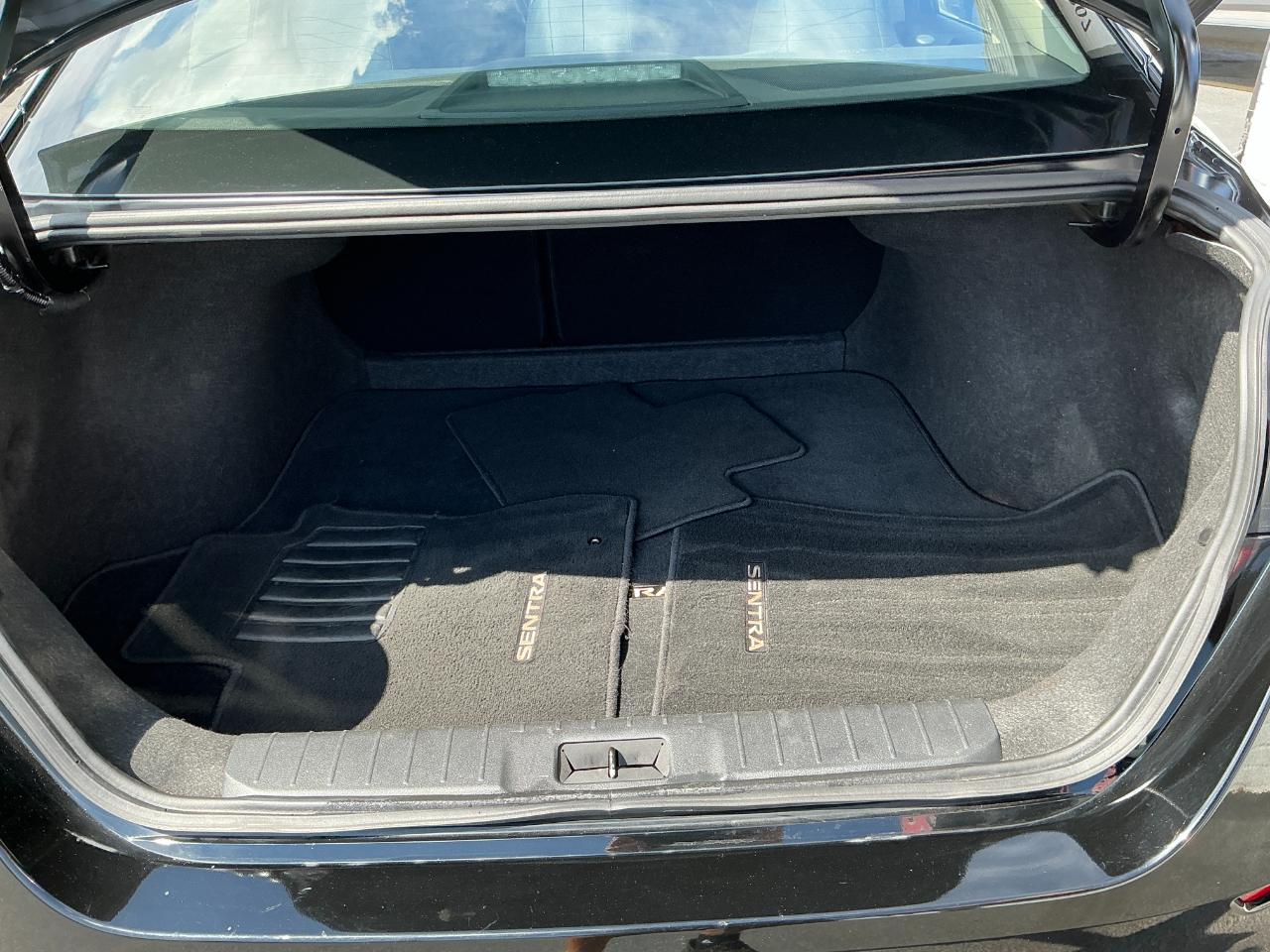Nissan Sentra SV CVT 2024