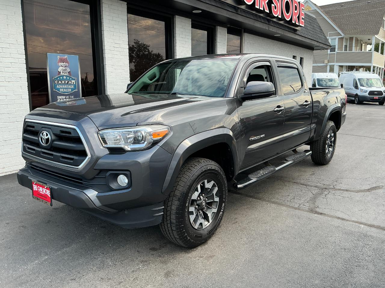 Toyota Tacoma TRD Off Road Double Cab 6' Bed V6 4x4 AT (Natl) 2017
