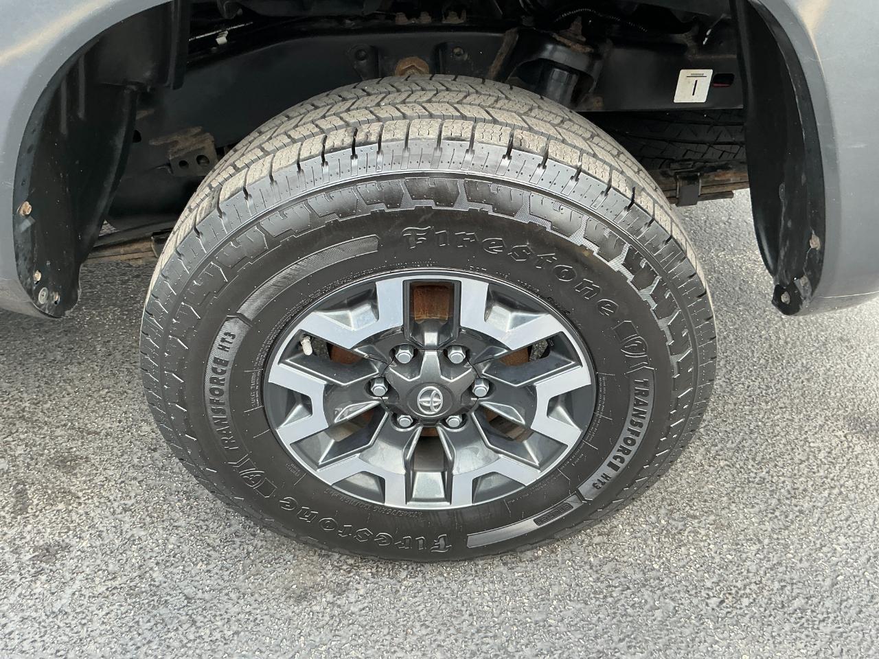 Toyota Tacoma TRD Off Road Double Cab 6' Bed V6 4x4 AT (Natl) 2017