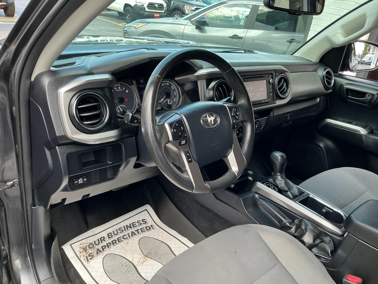 Toyota Tacoma TRD Off Road Double Cab 6' Bed V6 4x4 AT (Natl) 2017