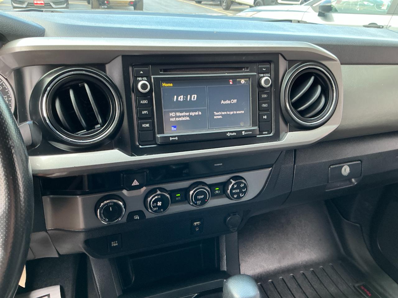 Toyota Tacoma TRD Off Road Double Cab 6' Bed V6 4x4 AT (Natl) 2017