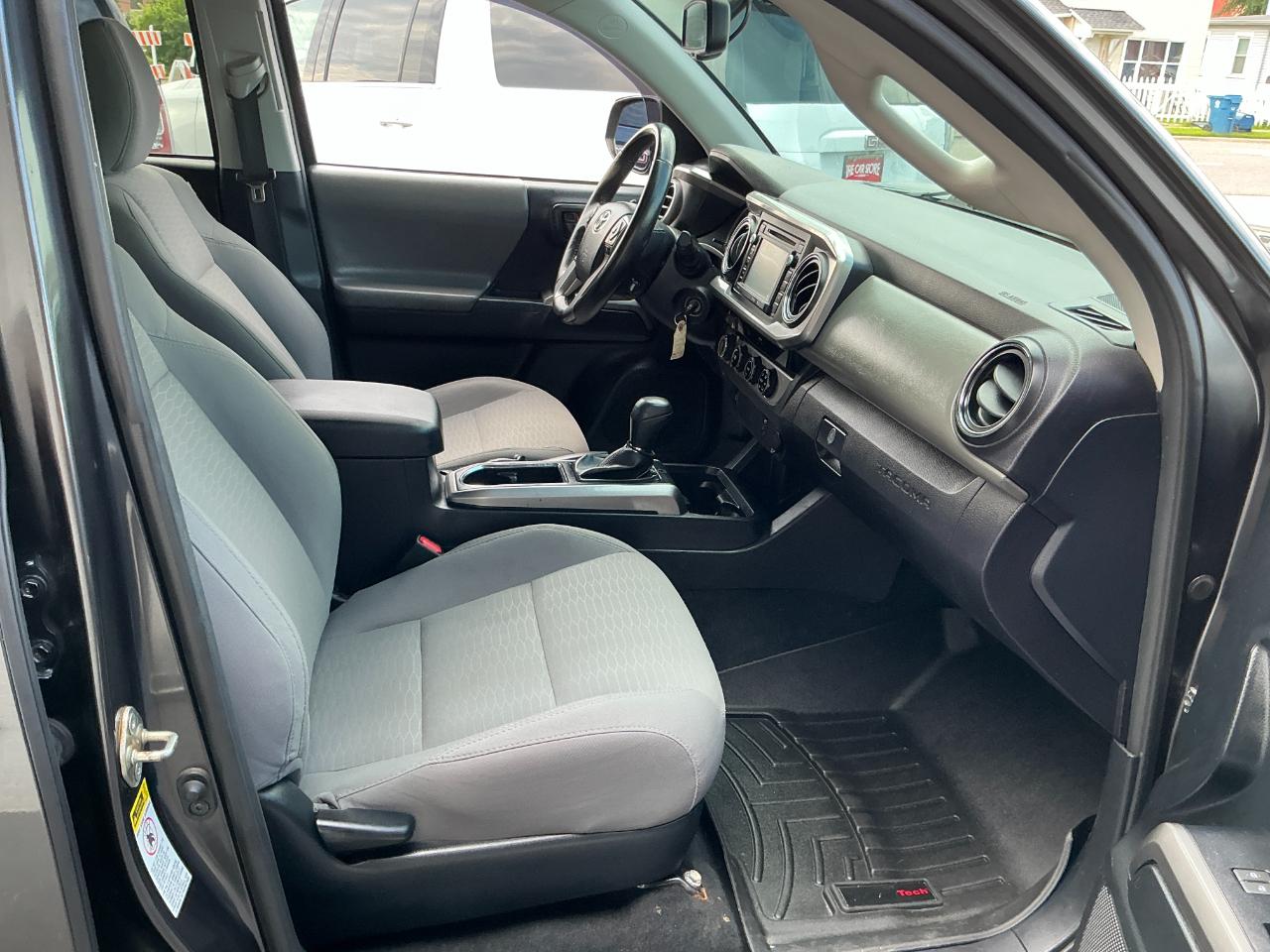 Toyota Tacoma TRD Off Road Double Cab 6' Bed V6 4x4 AT (Natl) 2017