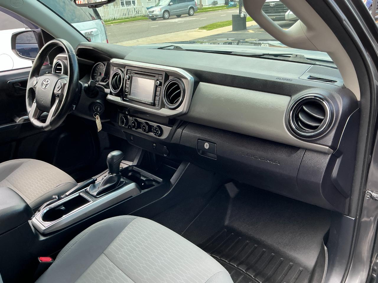 Toyota Tacoma TRD Off Road Double Cab 6' Bed V6 4x4 AT (Natl) 2017