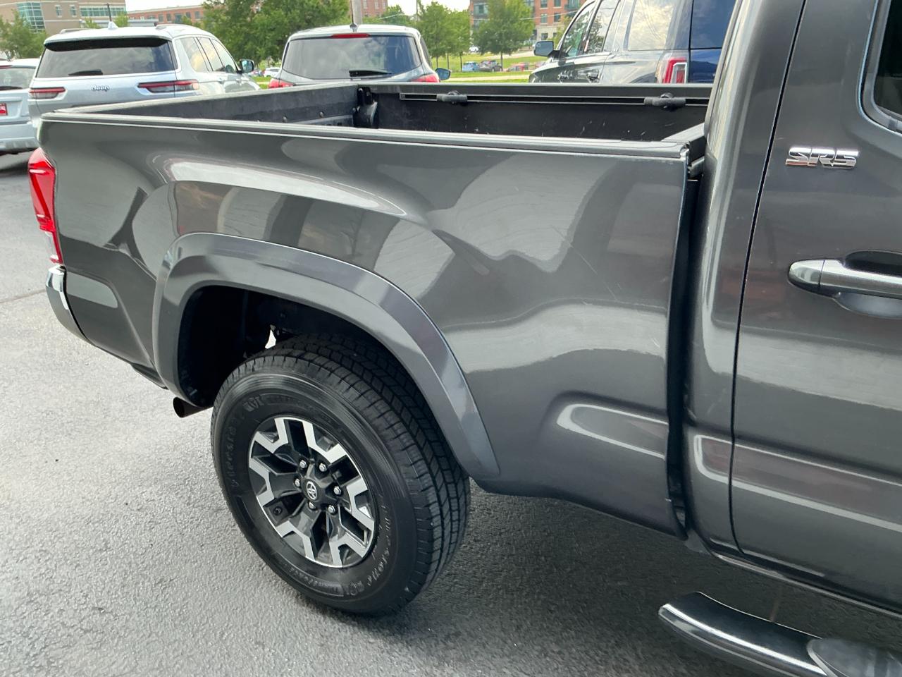 Toyota Tacoma TRD Off Road Double Cab 6' Bed V6 4x4 AT (Natl) 2017