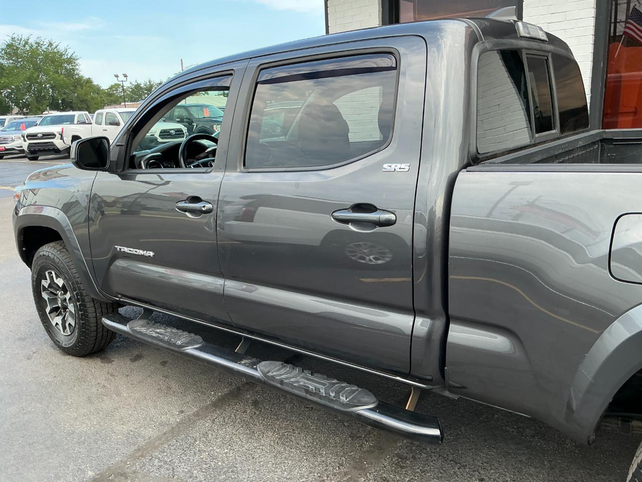 Toyota Tacoma TRD Off Road Double Cab 6' Bed V6 4x4 AT (Natl) 2017
