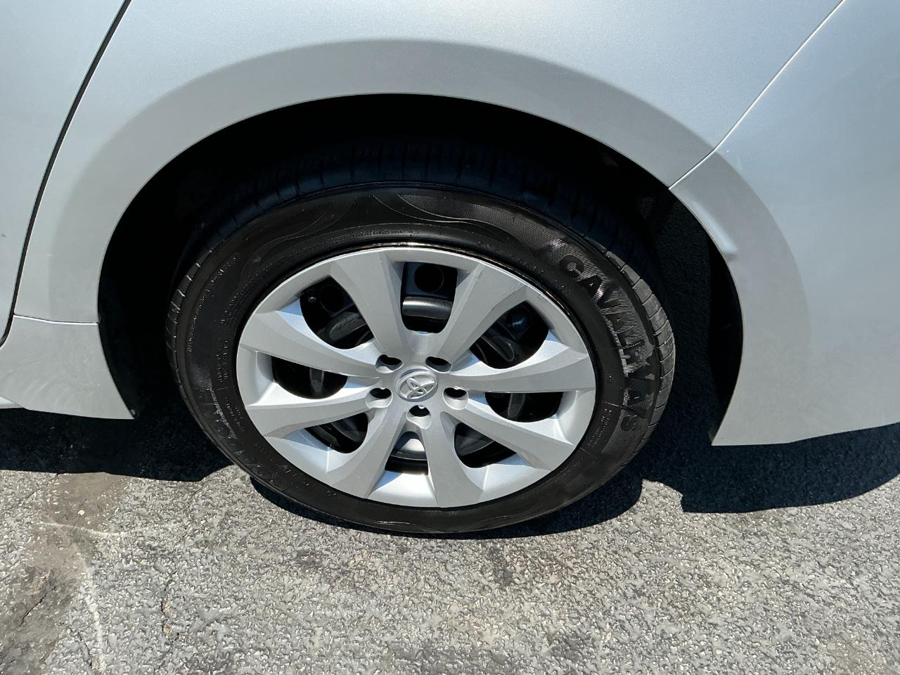 Toyota Corolla LE CVT (Natl) 2025