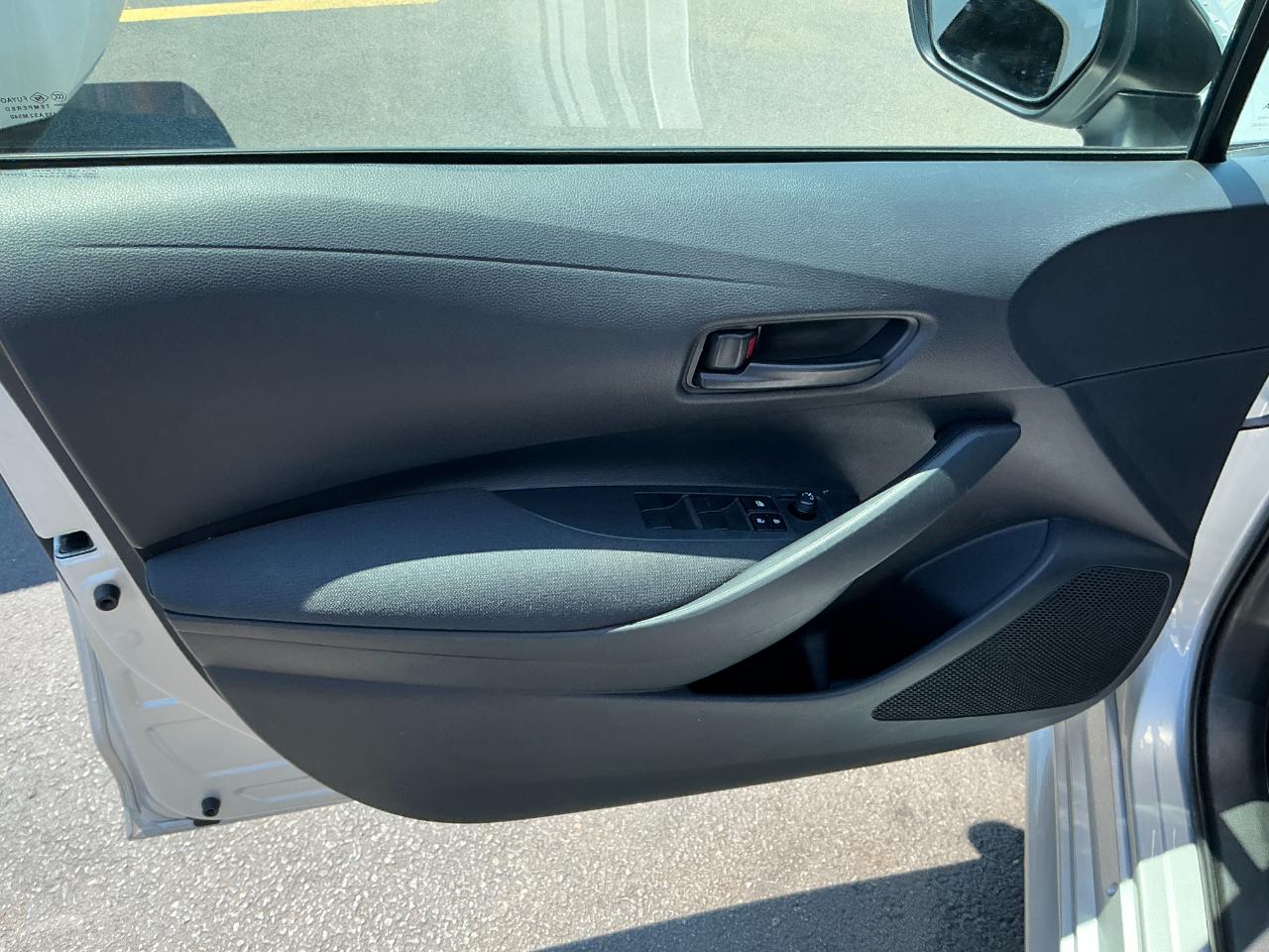 Toyota Corolla LE CVT (Natl) 2025