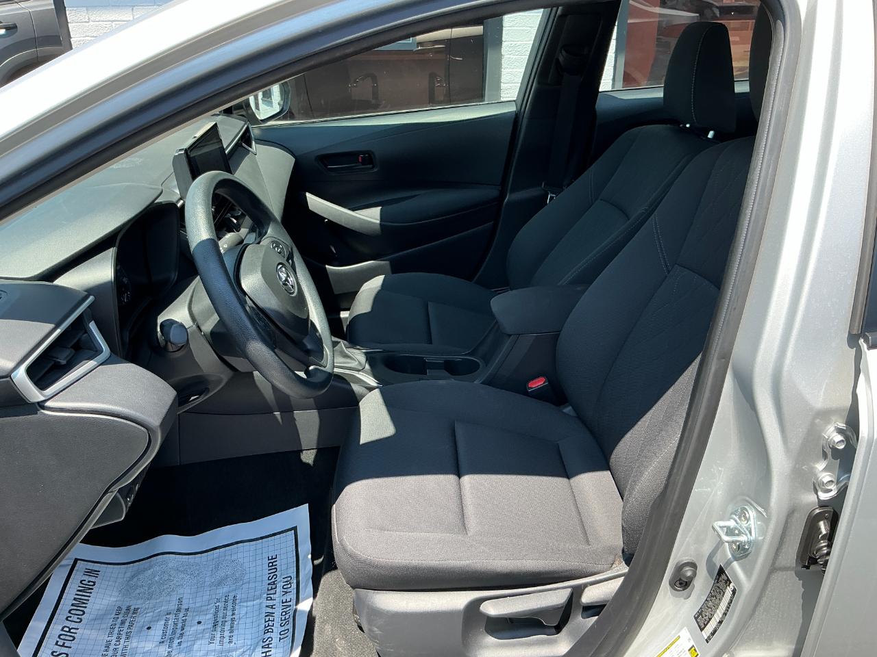 Toyota Corolla LE CVT (Natl) 2025