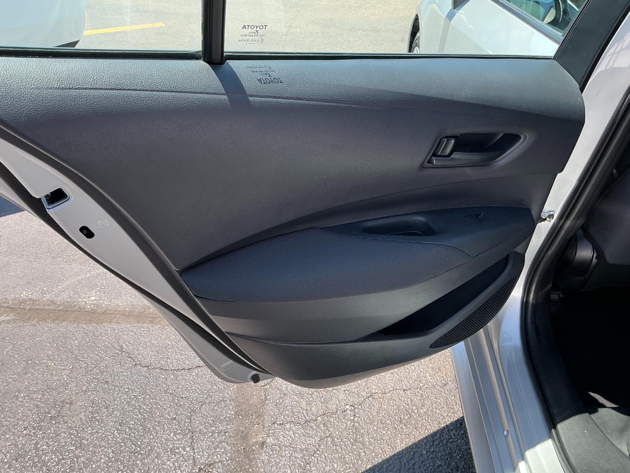 Toyota Corolla LE CVT (Natl) 2025