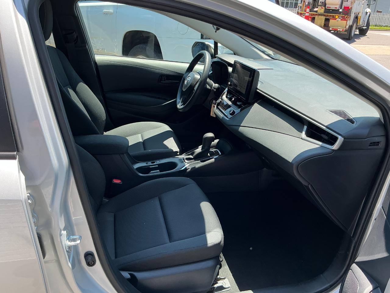 Toyota Corolla LE CVT (Natl) 2025