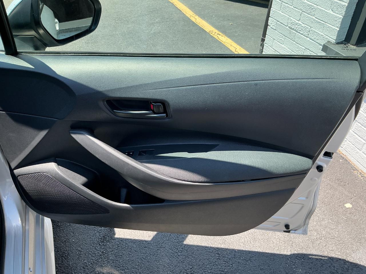 Toyota Corolla LE CVT (Natl) 2025