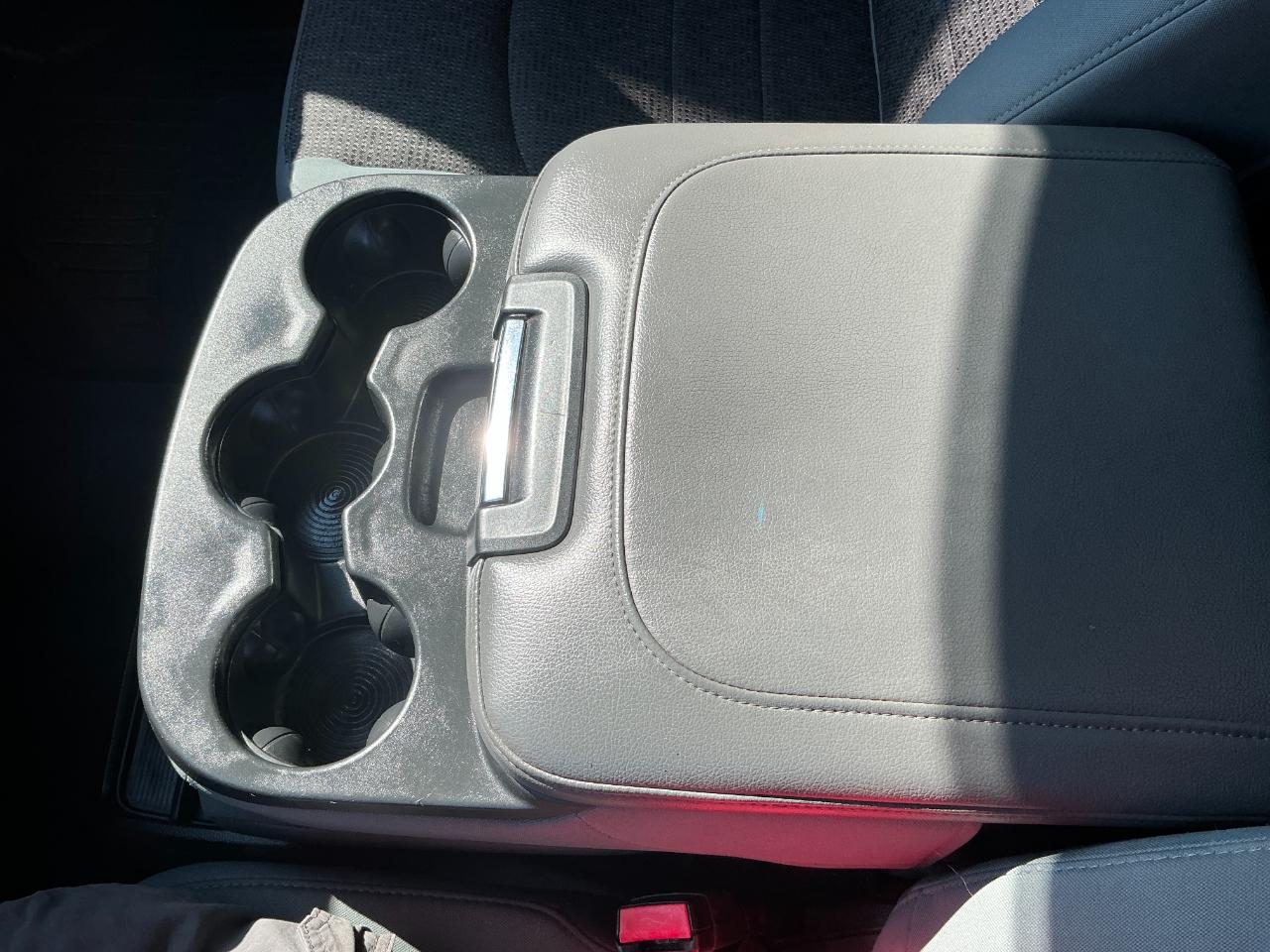 RAM 1500 4WD Crew Cab 140.5" Big Horn 2013