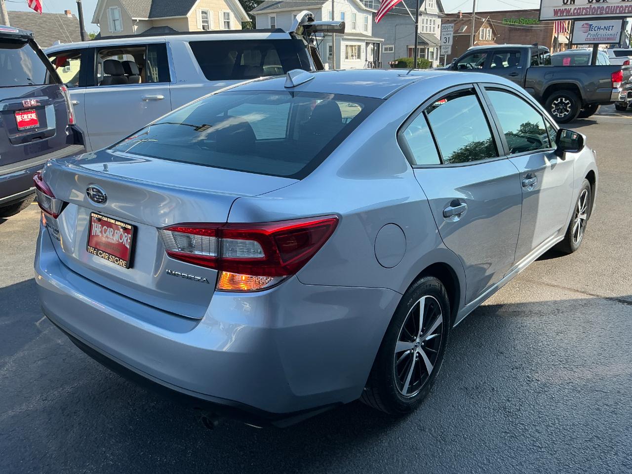 Subaru Impreza Premium 4-door CVT 2023