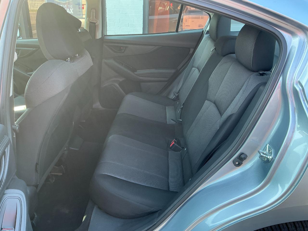 Subaru Impreza Premium 4-door CVT 2023