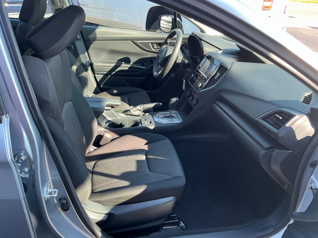 Subaru Impreza Premium 4-door CVT 2023