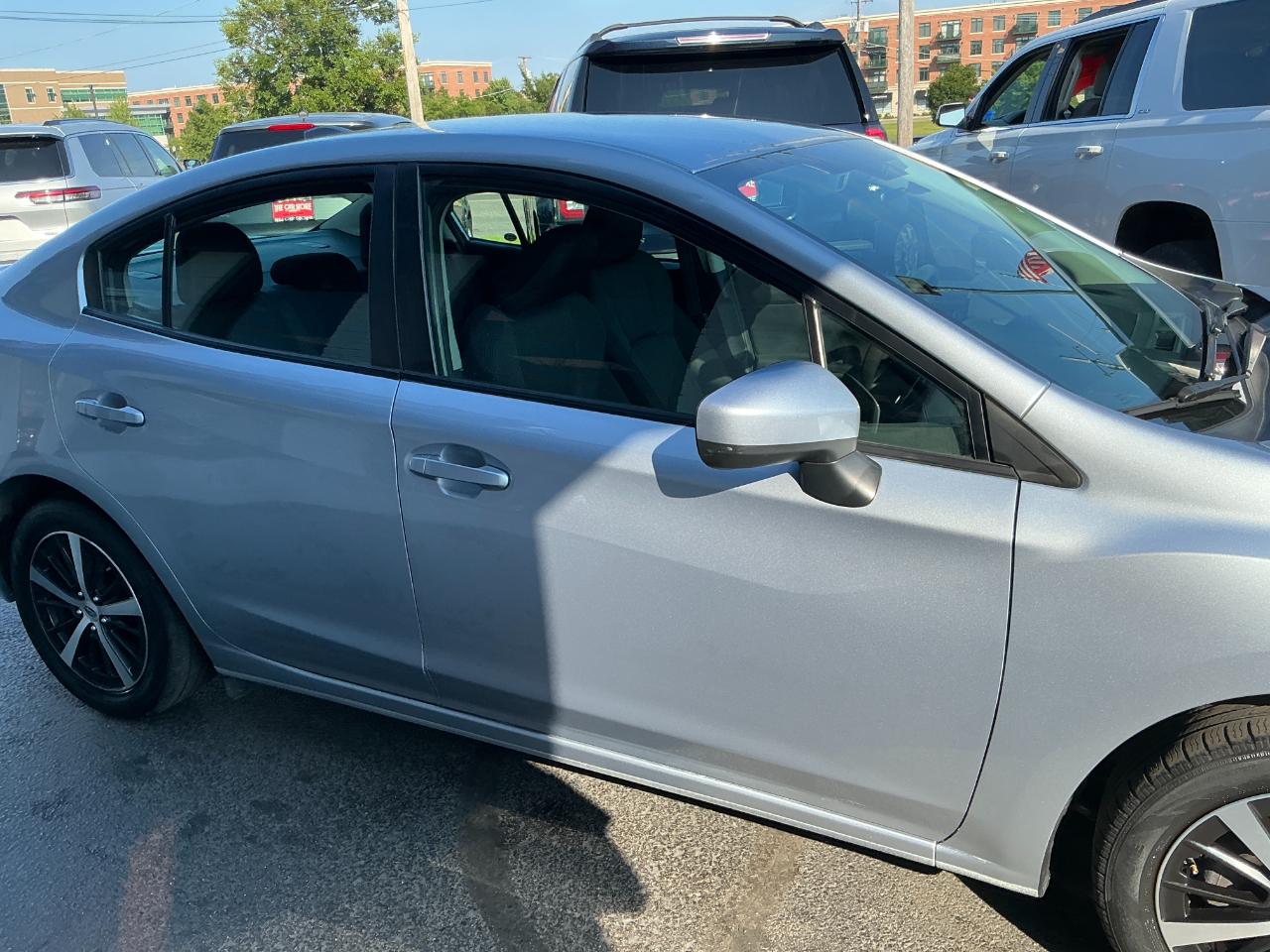 Subaru Impreza Premium 4-door CVT 2023