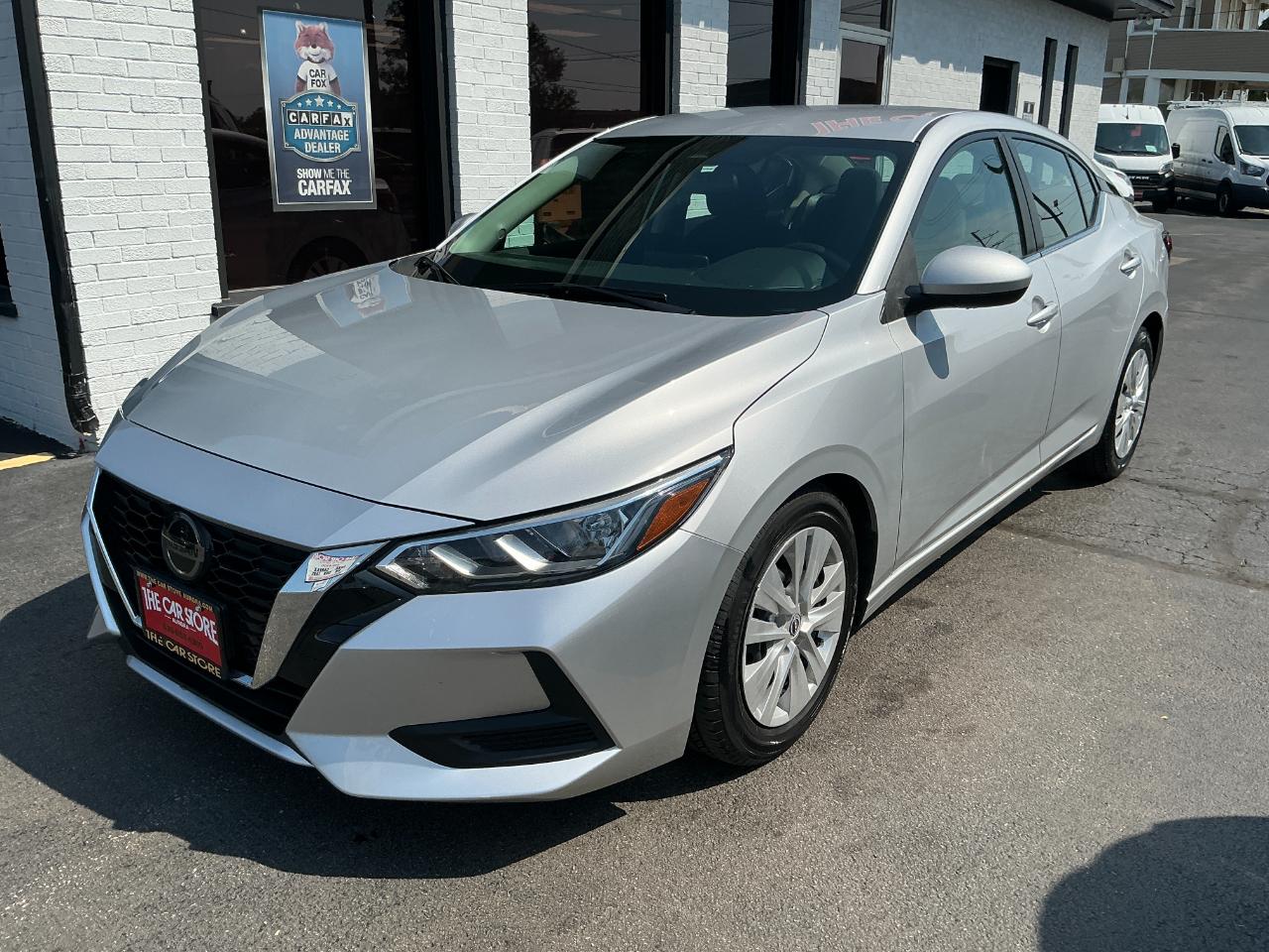 Nissan Sentra S CVT 2020