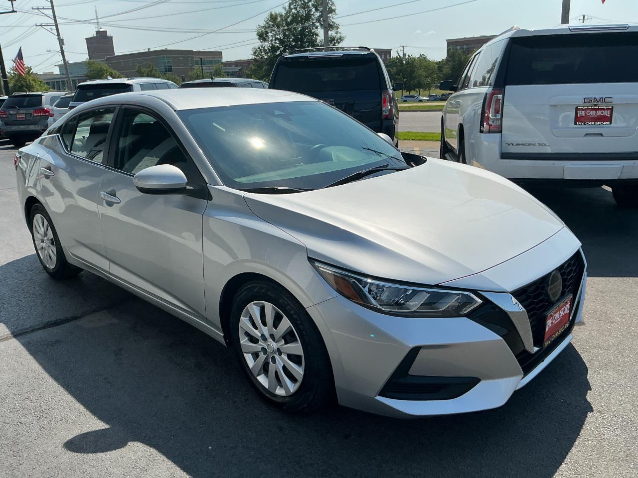 Nissan Sentra S CVT 2020
