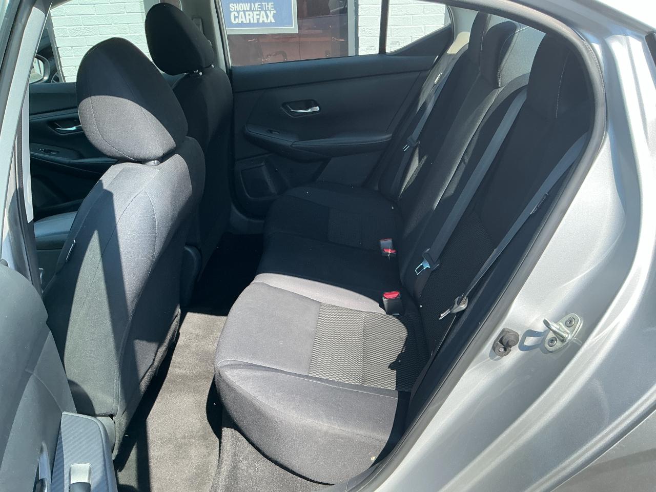 Nissan Sentra S CVT 2020