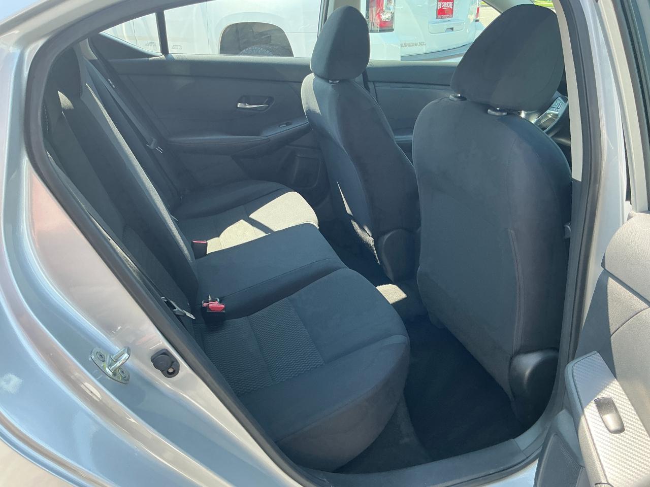 Nissan Sentra S CVT 2020