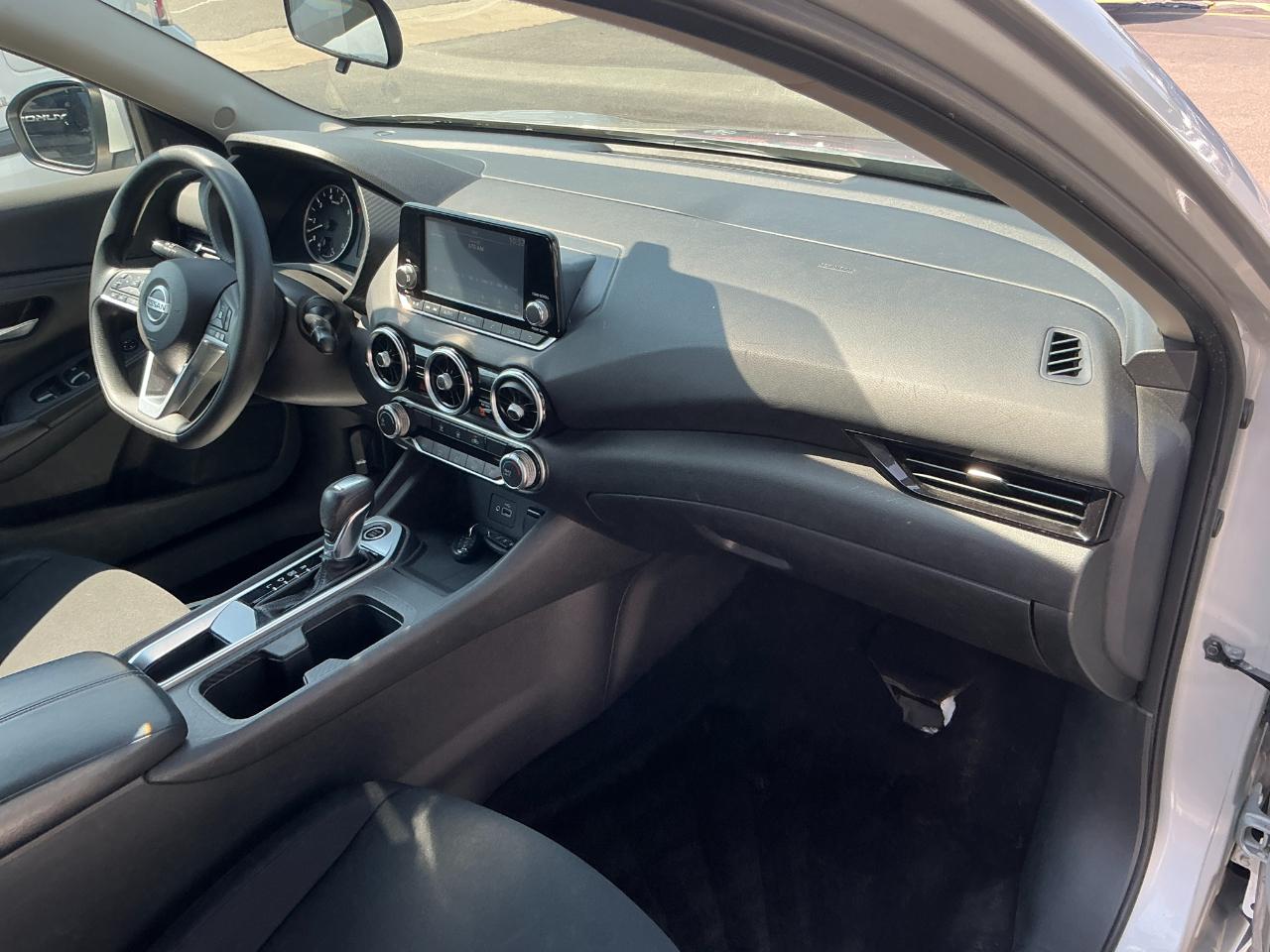 Nissan Sentra S CVT 2020