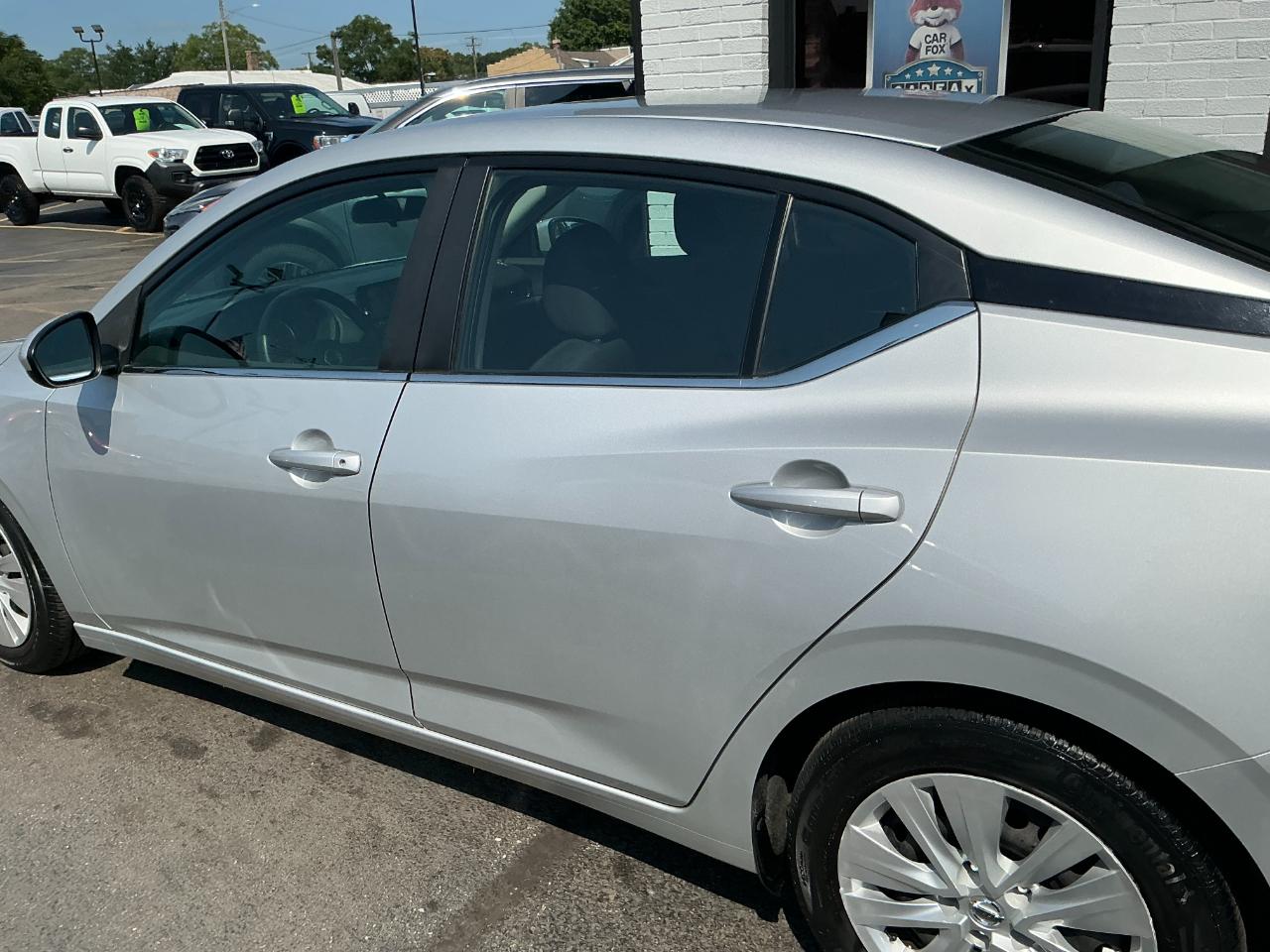 Nissan Sentra S CVT 2020