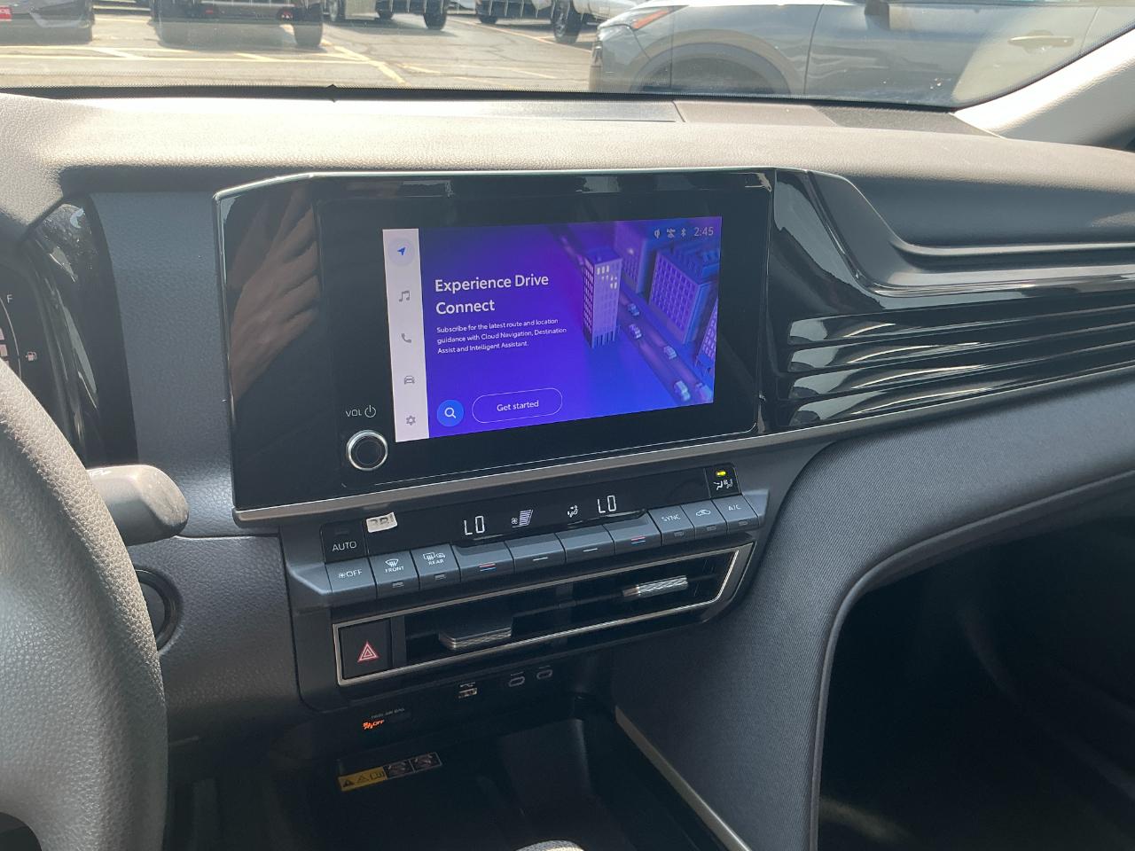Toyota Camry LE (Natl) 2025
