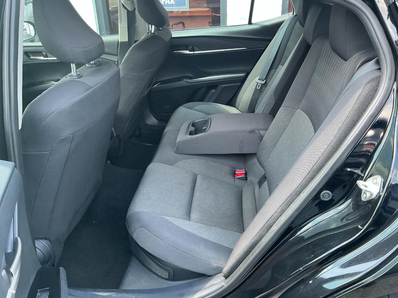 Toyota Camry LE (Natl) 2025