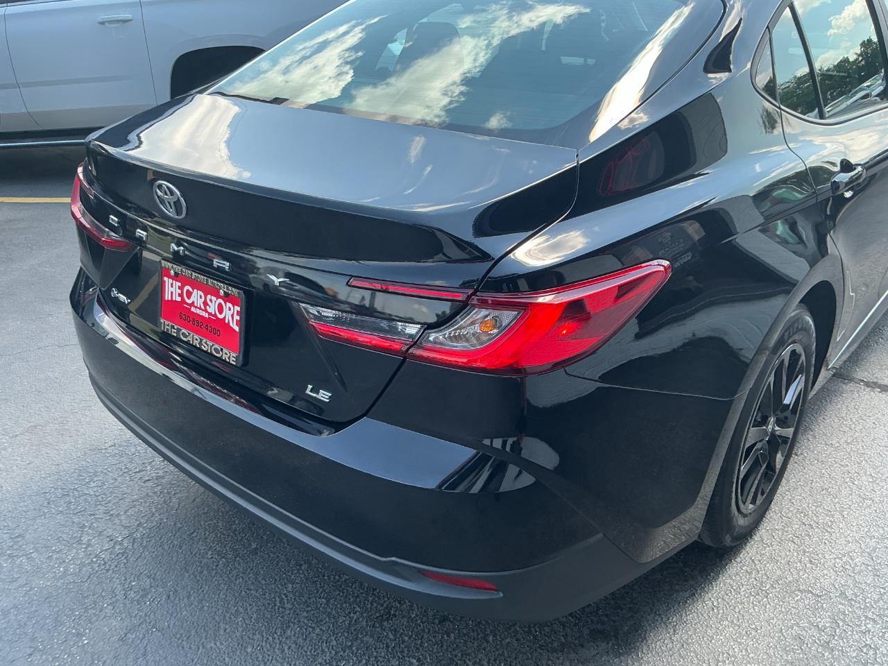 Toyota Camry LE (Natl) 2025