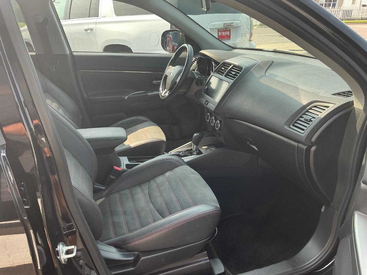 Mitsubishi Outlander Sport SE 2.4 CVT 2018