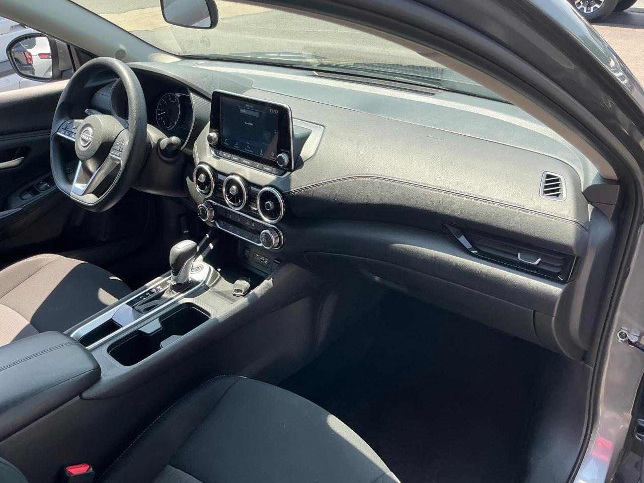 Nissan Sentra SV CVT 2025