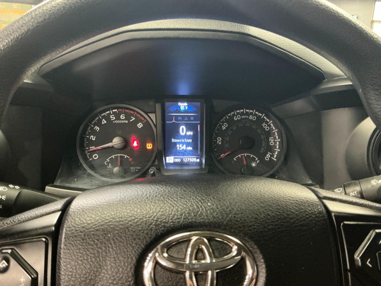 Toyota Tacoma 2WD SR Double Cab 5' Bed I4 AT (Natl) 2021