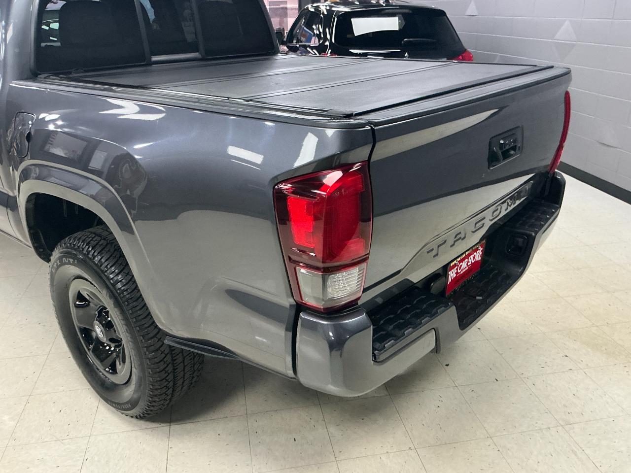 Toyota Tacoma 2WD SR Double Cab 5' Bed I4 AT (Natl) 2021