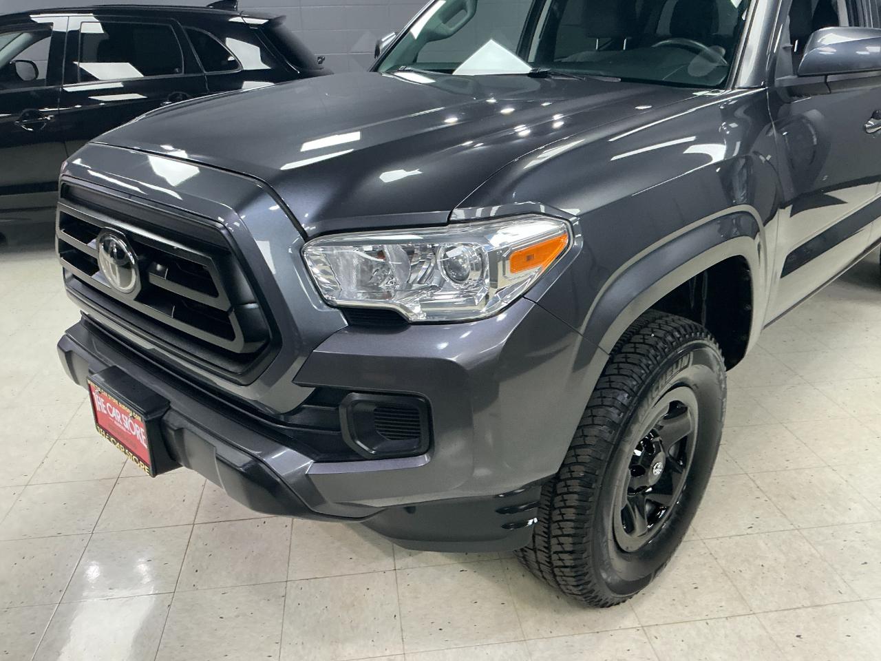 Toyota Tacoma 2WD SR Double Cab 5' Bed I4 AT (Natl) 2021