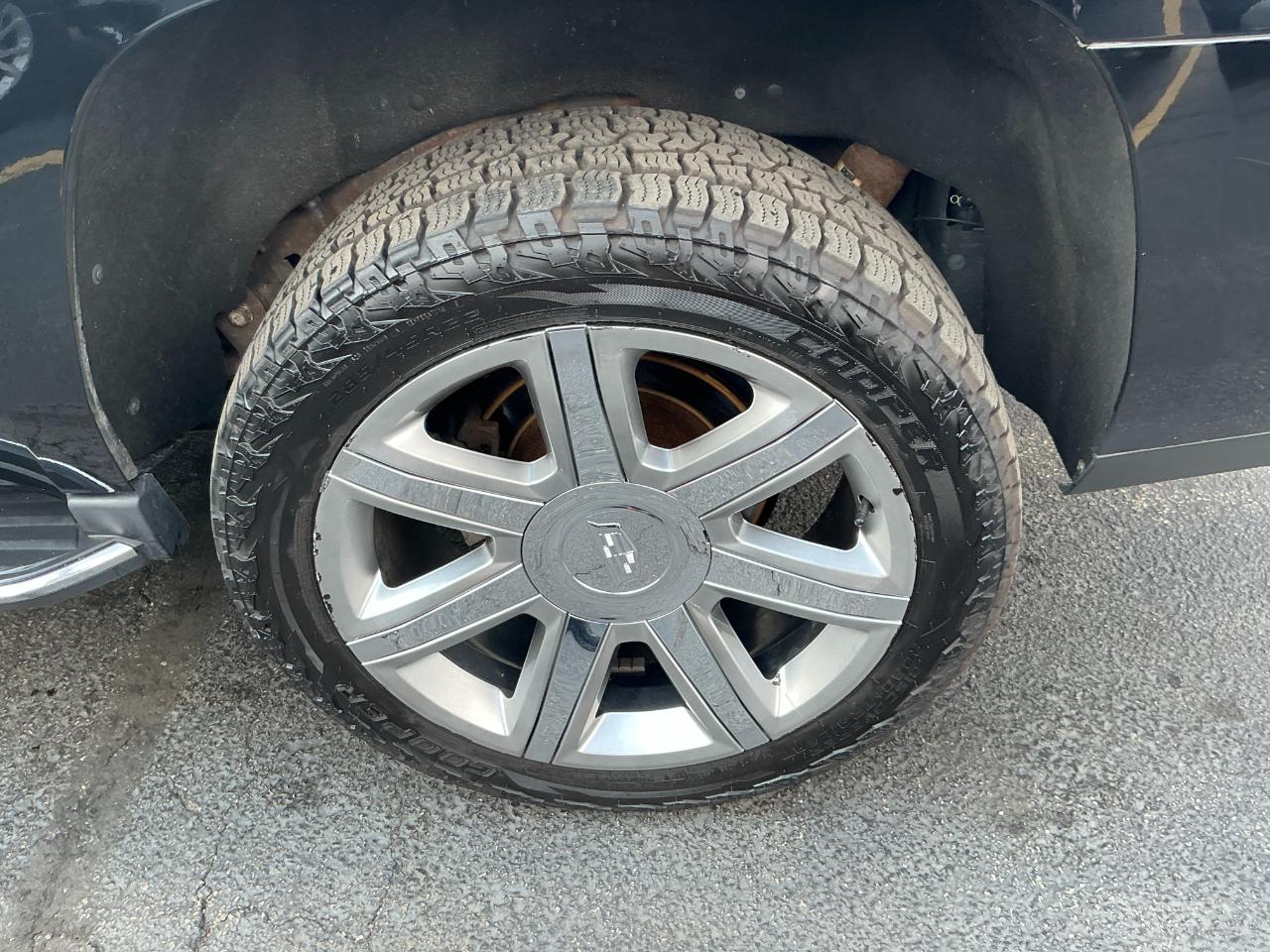 Cadillac Escalade 2WD 4dr Luxury 2019