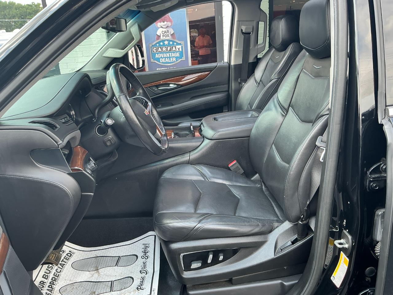 Cadillac Escalade 2WD 4dr Luxury 2019