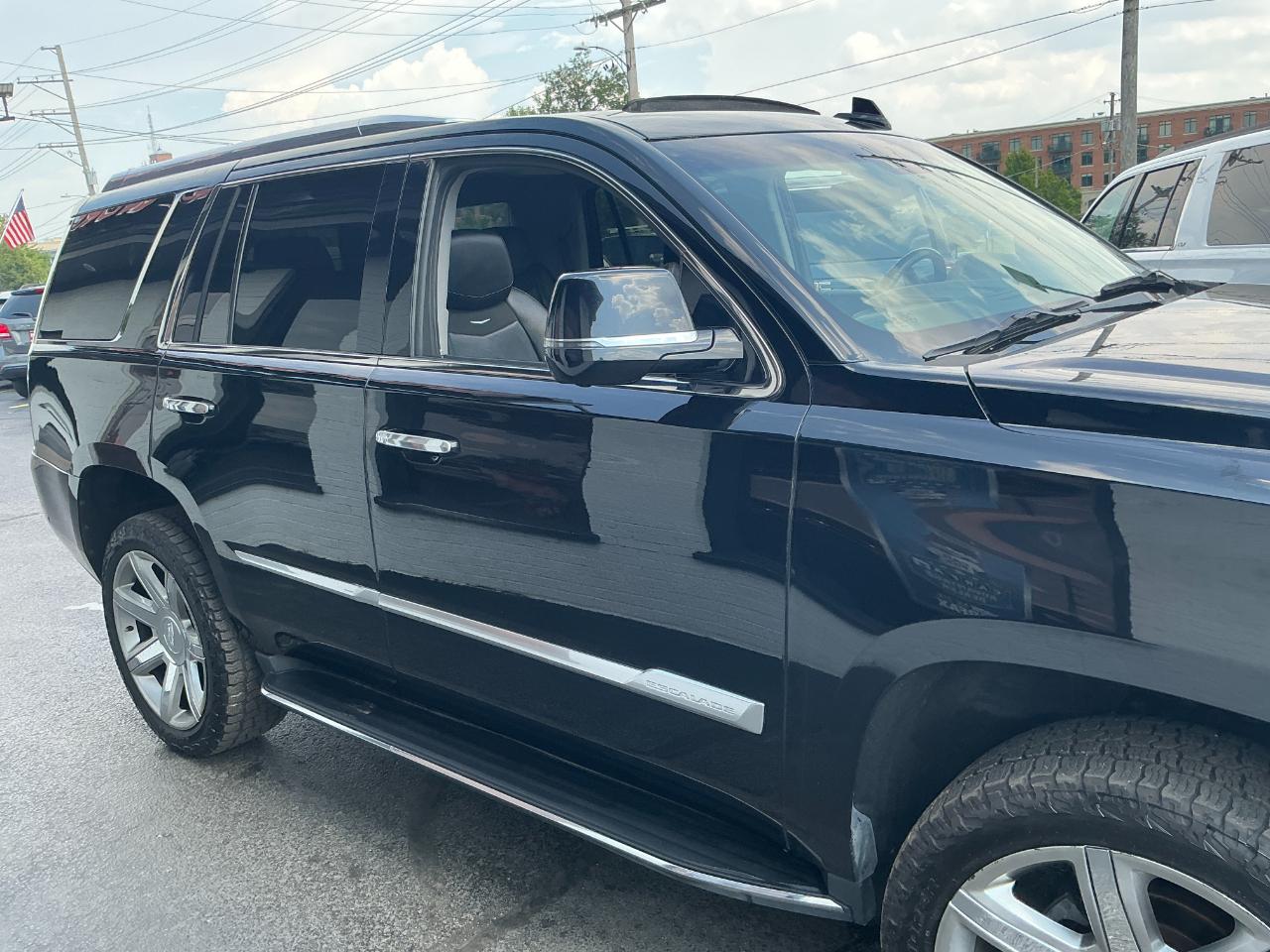 Cadillac Escalade 2WD 4dr Luxury 2019