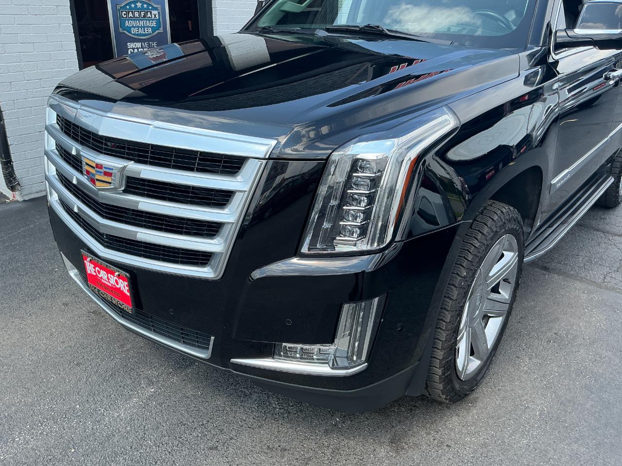 Cadillac Escalade 2WD 4dr Luxury 2019