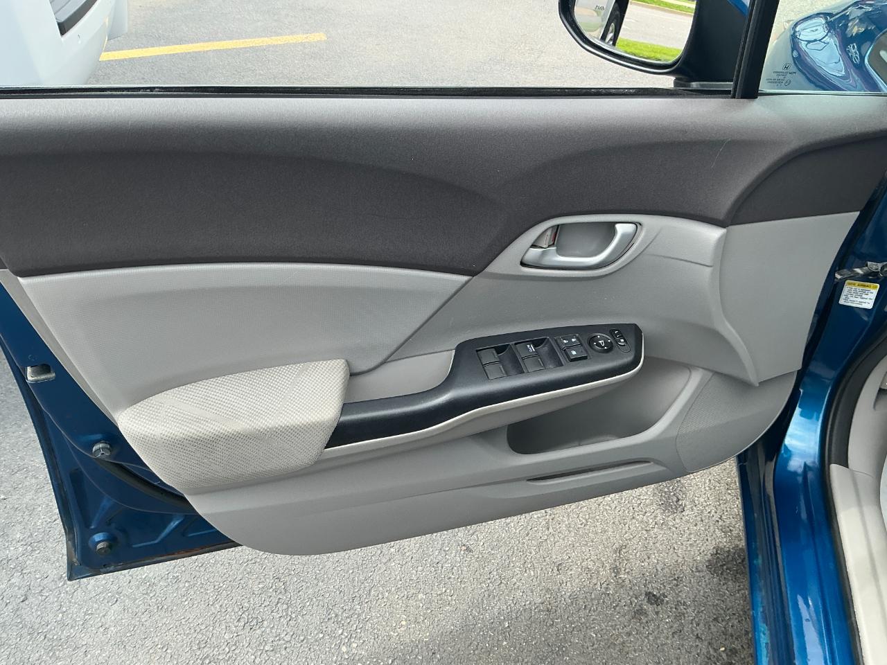 Honda Civic Sdn 4dr Auto LX 2012