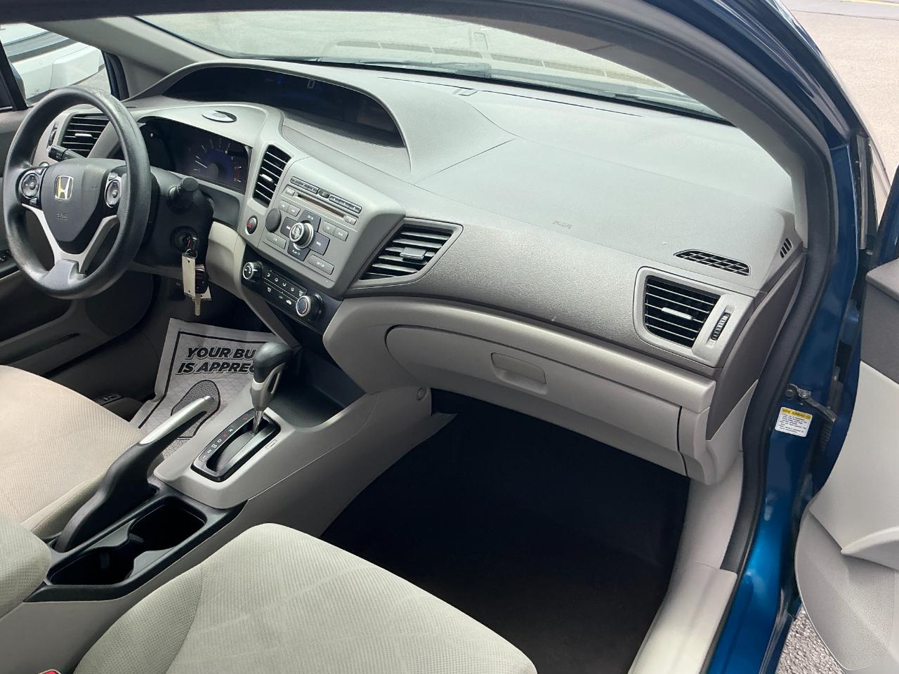 Honda Civic Sdn 4dr Auto LX 2012