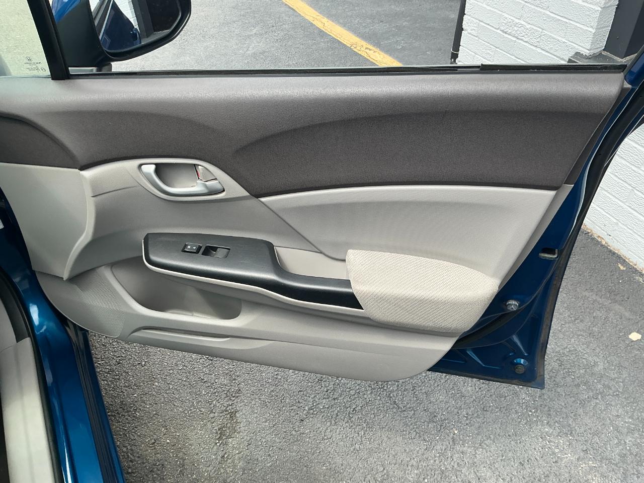 Honda Civic Sdn 4dr Auto LX 2012