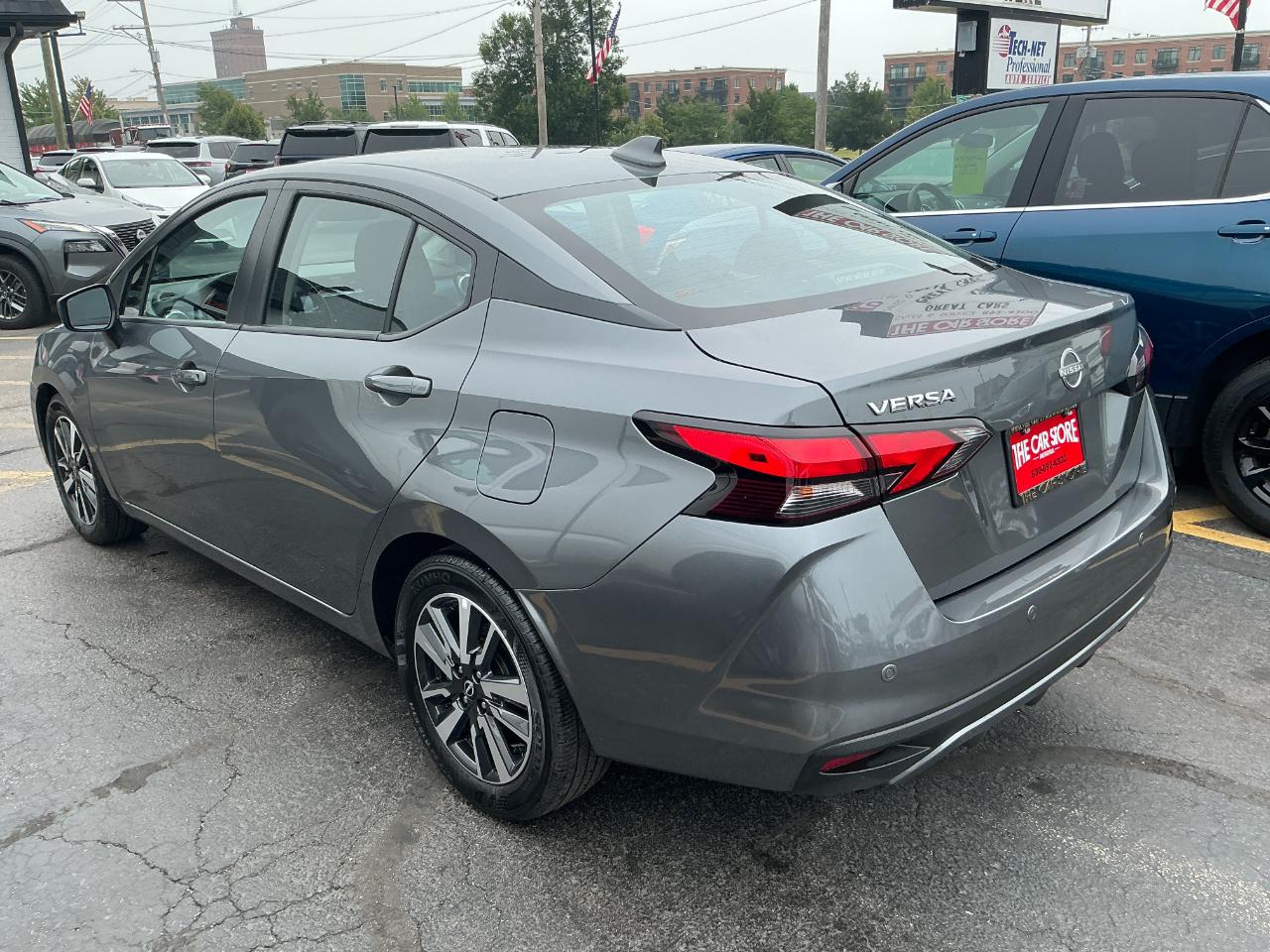 Nissan Versa SV CVT 2025