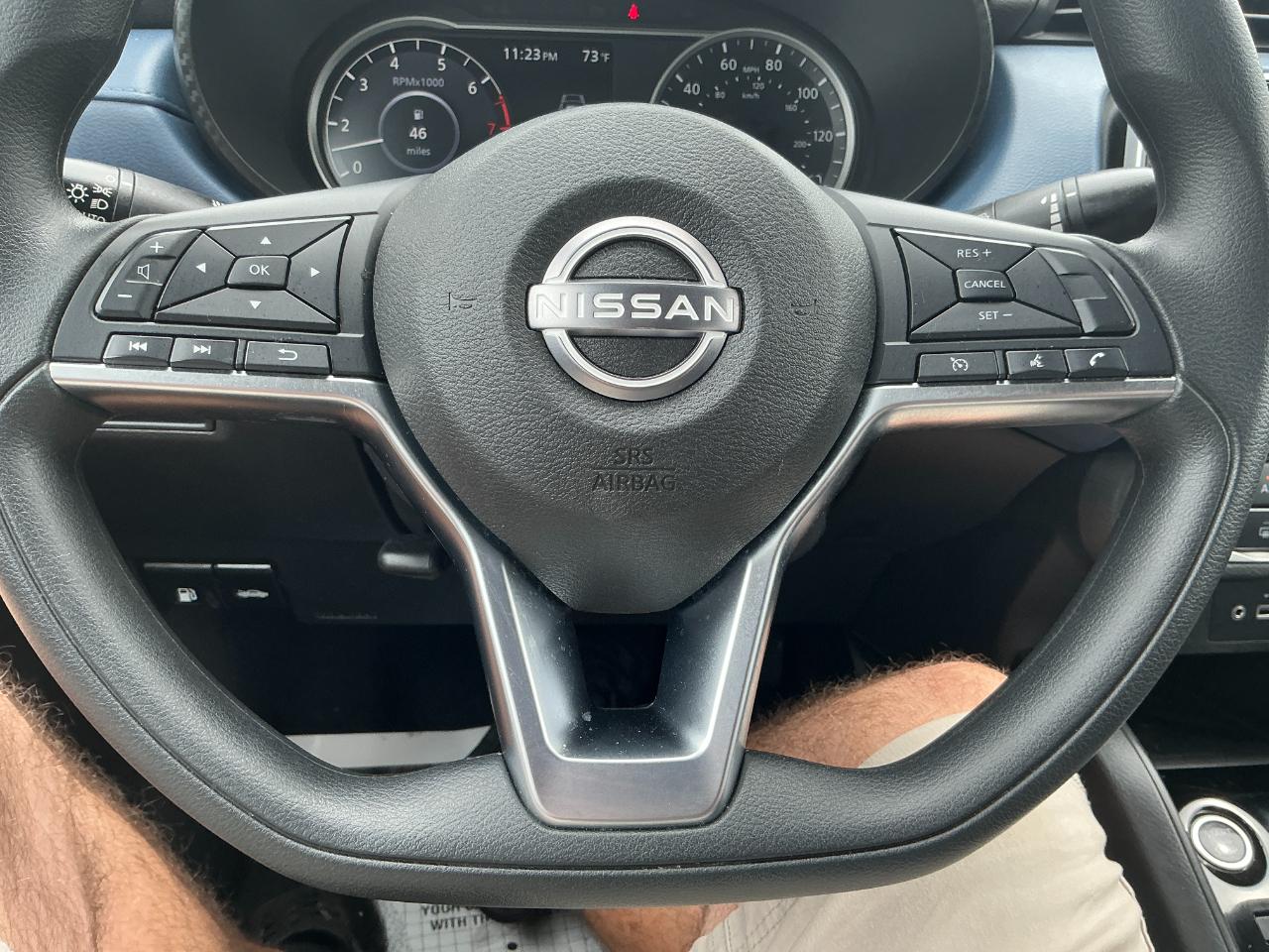 Nissan Versa SV CVT 2025